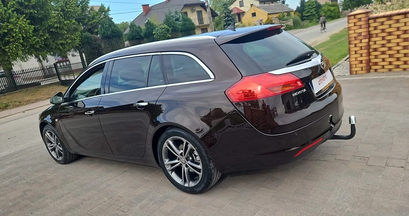 Opel Insignia cena 23900 przebieg: 212000, rok produkcji 2011 z Świeradów-Zdrój małe 232